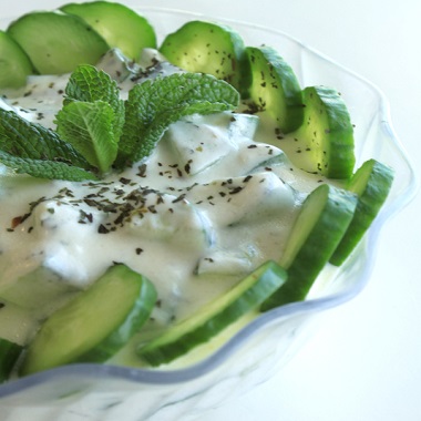 cucumber-and-yogurt-salad 